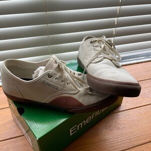 Emerica Wino Andrew Reynolds Men’s Cream Canvas Skate Sneakers with Brown Sole